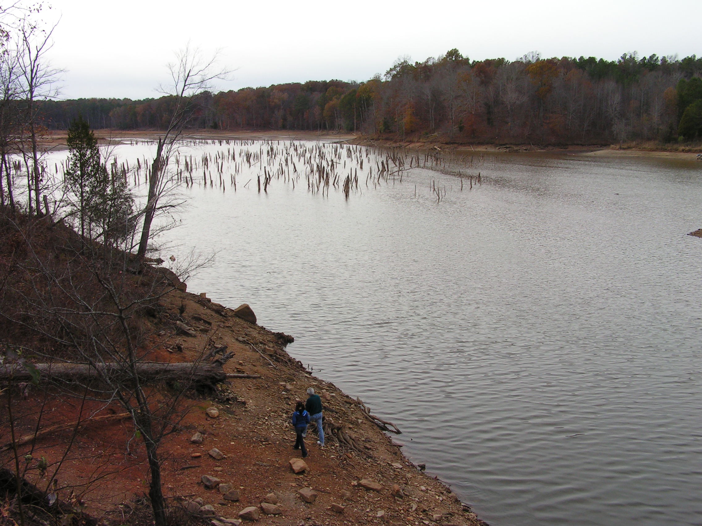./2005/Falls Lake Low Water/Fall Lake low nov 0022.JPG